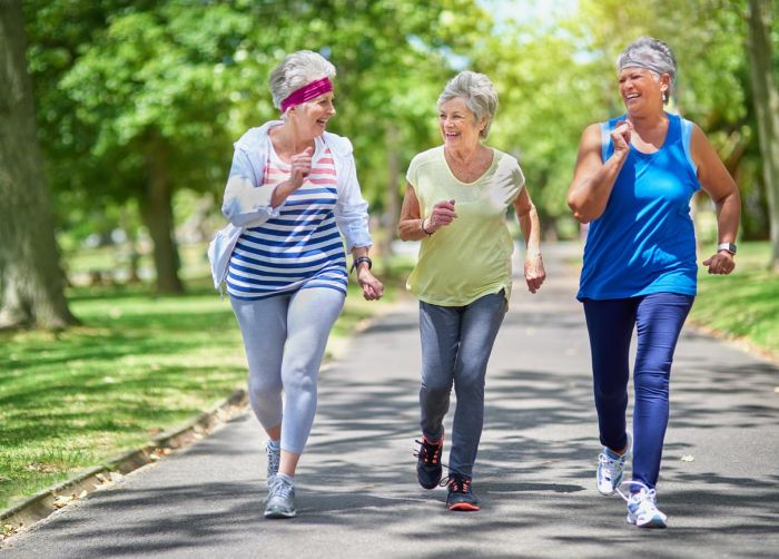 Aktywność fizyczna seniorów to bardzo ważny element budowania dobrego zdrowia w każdym wieku