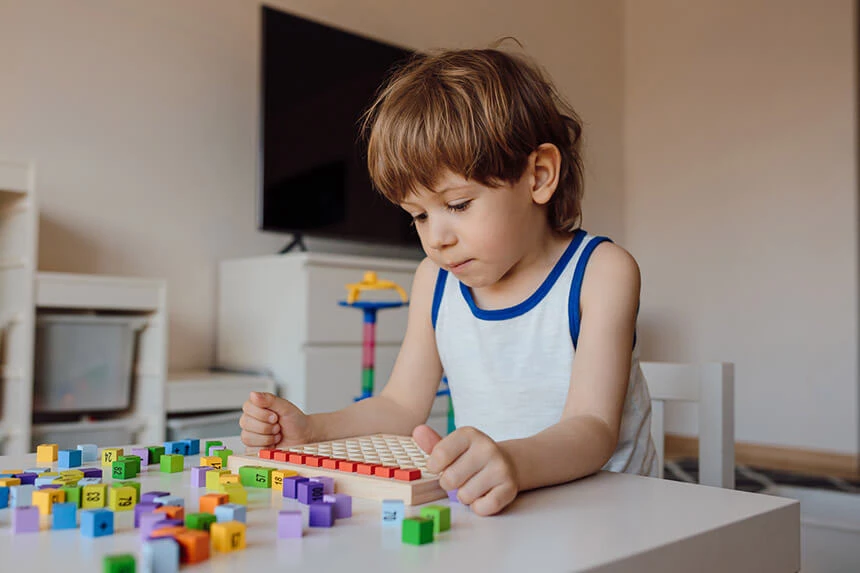 Objawy autyzmu u dzieci, młodzieży i dorosłych | Pierwsze symptomy