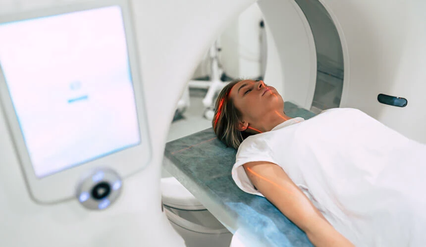 Rezonans magnetyczny daje możliwość dokładej oceny zmian rakowych.