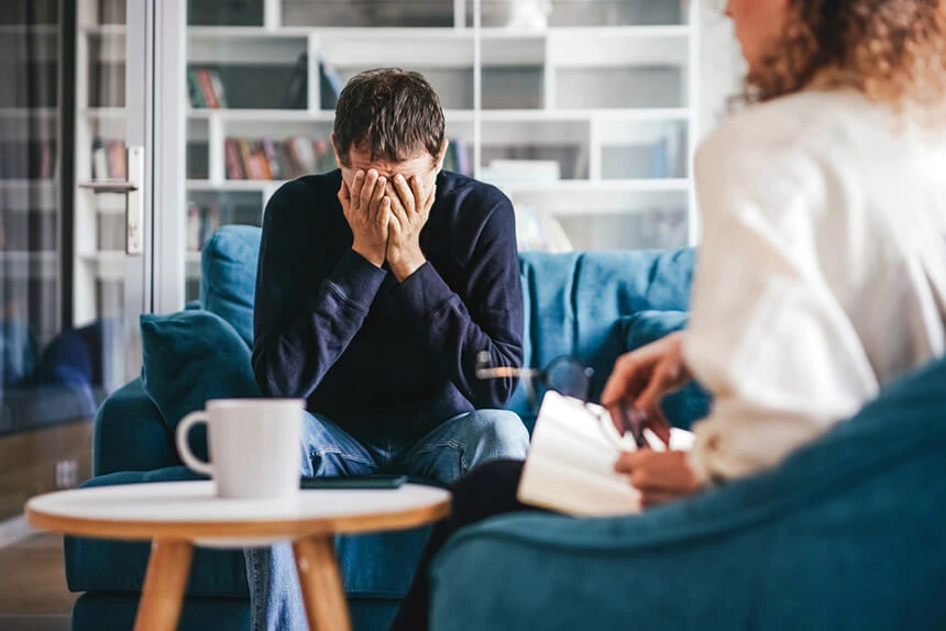 Jak odnaleźć się w&nbsp;nowej sytuacji, po usłyszeniu diagnozy? Poza wsparciem emocjonalnym bliskich, warto udać się na psychoterapię onkologiczną.