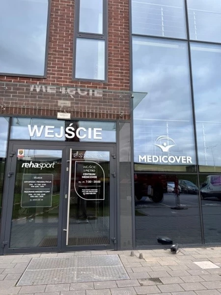 Wejście do plac&oacute;wki Rakietowa