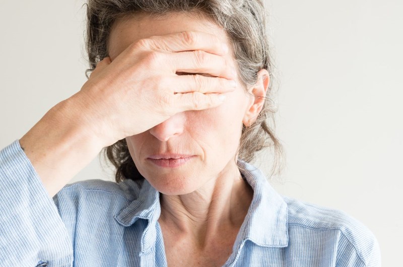 Menopauza (klimakterium) – objawy menopauzy. Kiedy zaczyna się menopauza?