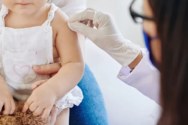 Wirus polio oraz szczepionka na polio.