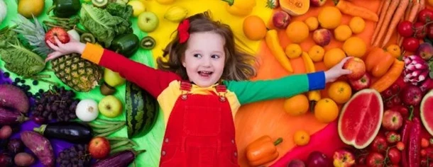 Dieta wegańska jest zdrowa i&nbsp;może być stosowana u&nbsp;niemowląt i&nbsp;dzieci. Polega na zmniejszeniu ilości produktów zwierzęcych i&nbsp;nabiału w&nbsp;jadłospisie. 
