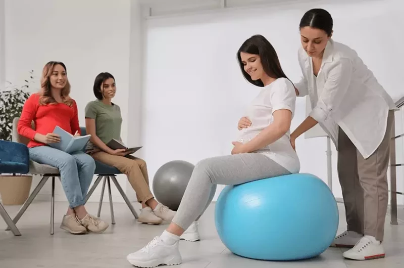 Szkoła rodzenia - jak wyglądają zajęcia, kiedy się zapisać?