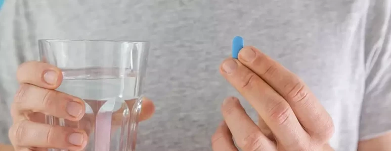 PrEP jest nowoczesną i&nbsp;przełomową metodą profilaktyki zakażenia HIV. Terapia obejmuje badania wstępne, konsultację lekarską, która kwalifikuje do terapii oraz regularne przyjmowanie leku.