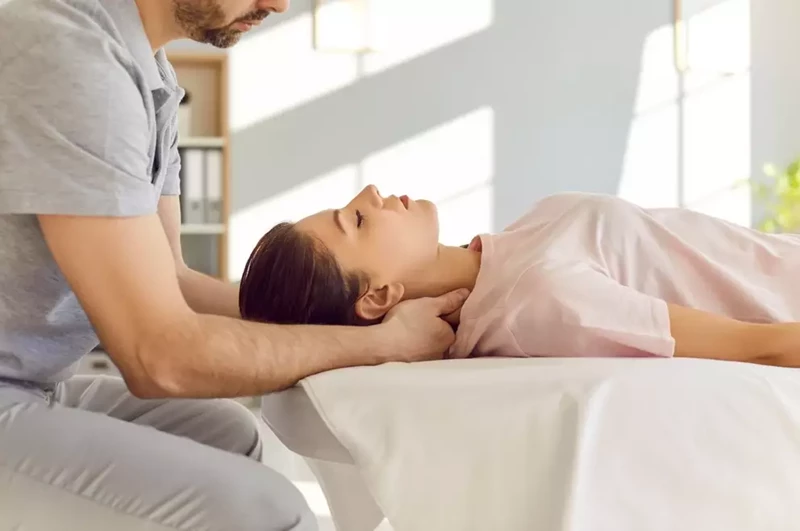 Osteopatia - na czym polega i jakie daje efekty?
