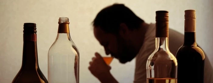 Alkohol szkodzi również bliskim pijącego